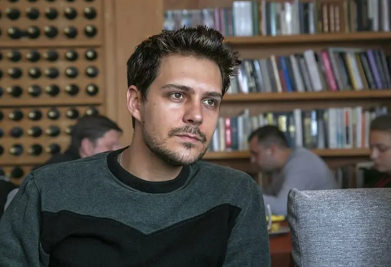 Biković saopštio kome će dati honorar od serije “Bijeli lotos”