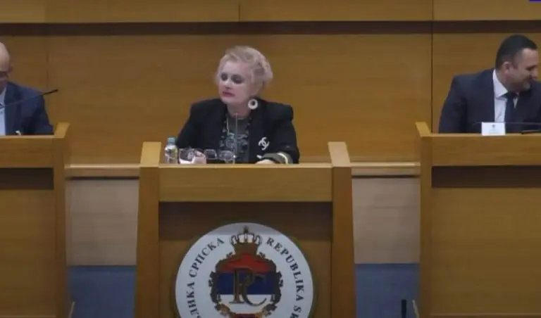 Šou Obrenke Slijepčević u NSRS: “Malo langsam, gospodine Vukanoviću. Ja sam snaša gačanska…” (VIDEO)