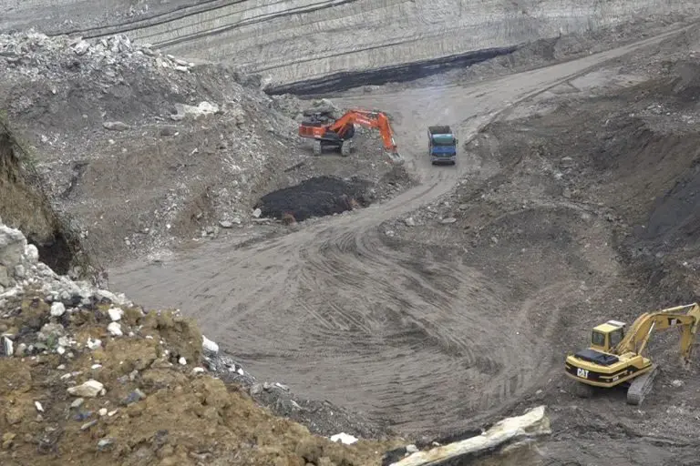 Lokalne vlasti stale uz građane koji danonoćno brane svoje kuće