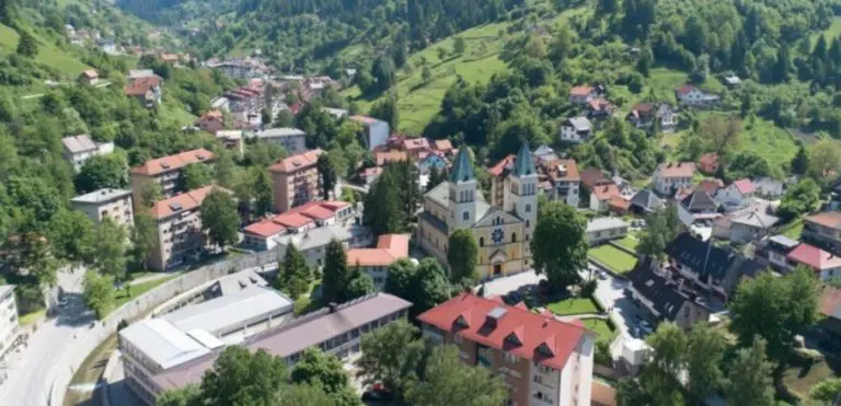 Tužna slika bh. gradića: Zatvaraju se područne škole, upitni i stari zanati