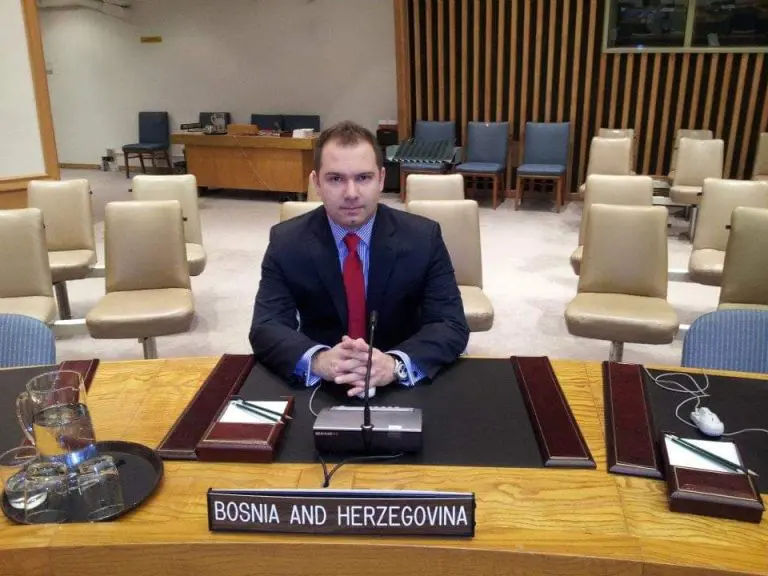Adi Durmić, bivši konzul BiH u Turskoj o otkazu i napuštanju diplomatije: “Već neko vrijeme osjećam nelagodu i stid kada kažem čime se bavim…”