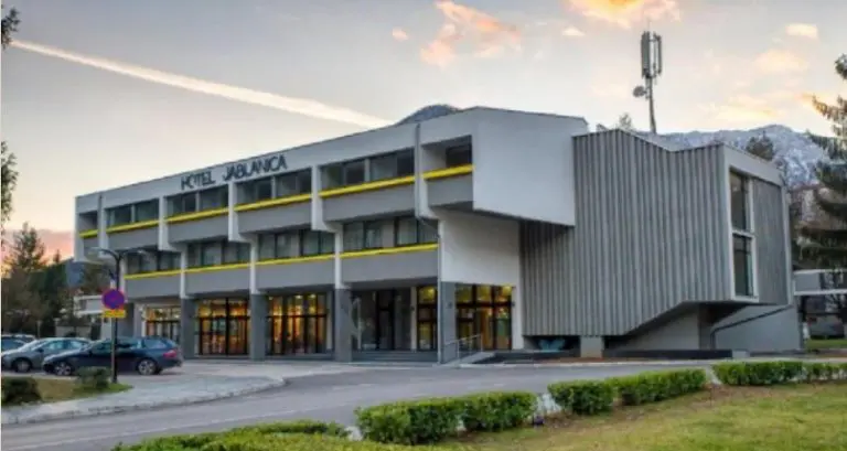 Detalji napada u hotelu ‘Jablanica’: Posvađao se s radnicom zbog plaće pa je pretukao