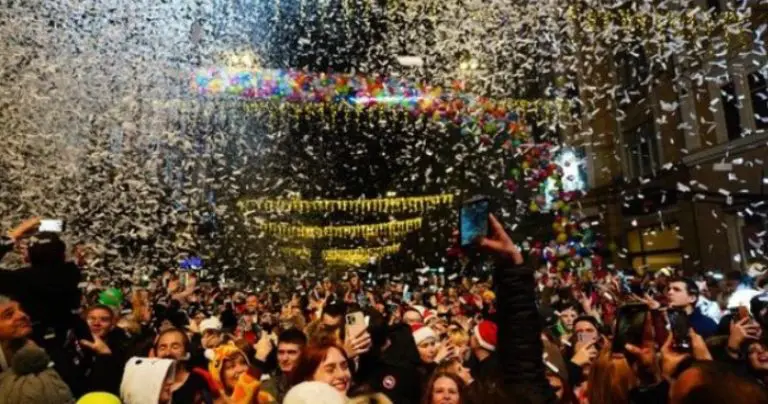 Spektakularno se dočekala Nova godina u Sarajevu, Mostaru, Banjaluci, Zenici….
