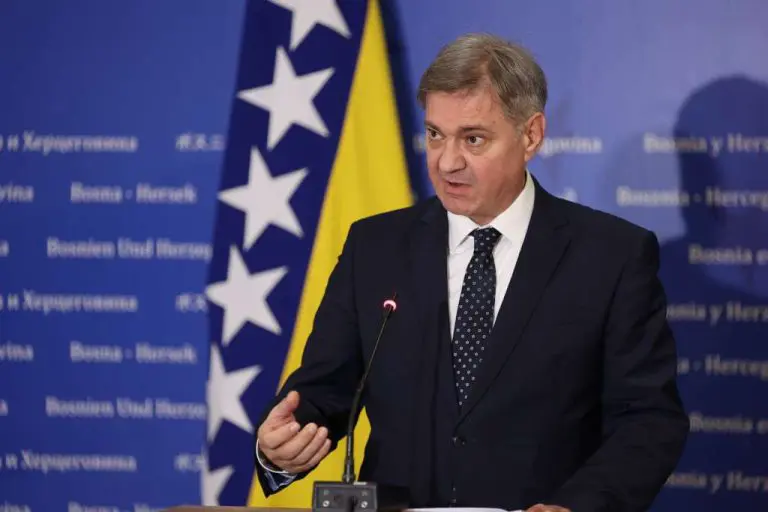 Zvizdić uputio inicijativu: Bahatu, bezobzirnu i obijesnu vožnju tretirati kao krivično djelo