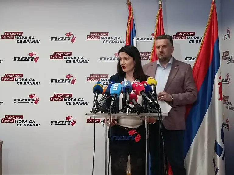 Trivić i Vuković: Režim je pokazao da znaju kopirati i falsifikovati