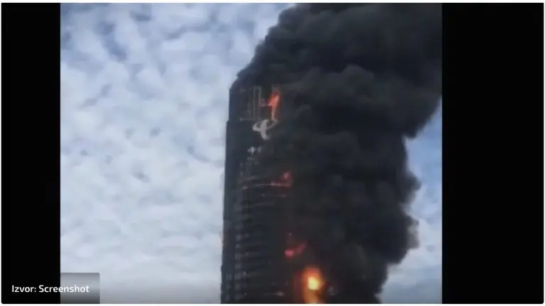 Dramatični prizori iz Kine: Vatra gutala neboder (VIDEO)