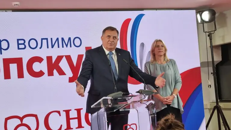 Dodik najavio centralnu proslavu svoje pobjede na koncertu u Doboju: Nastupamo ja, VIS ‘Obrenovi visokoletači’ i Jerinićeva pop grupa!