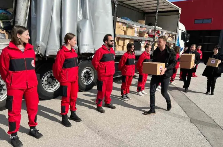 Kamion sa humanitarnom pomoći iz Banjaluke krenuo ka Turskoj