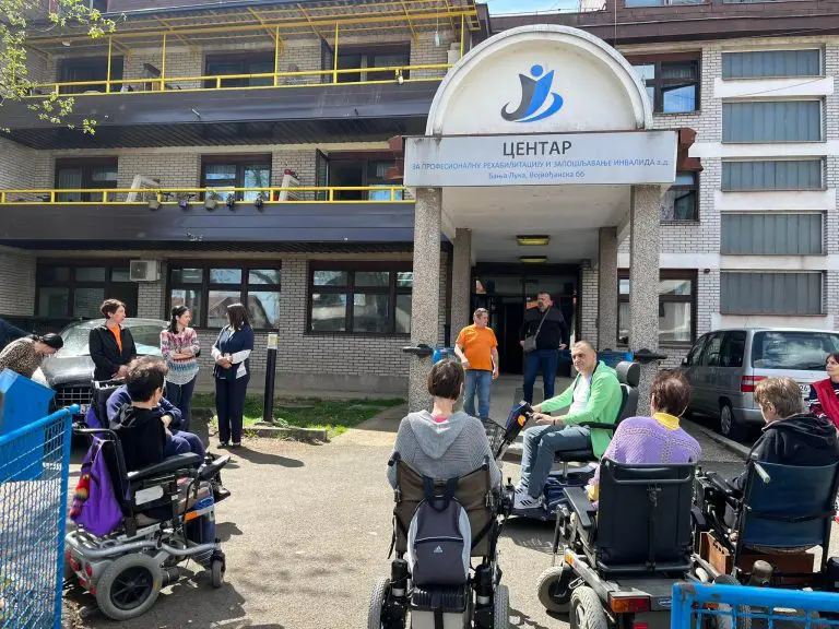 Osuda miješanja direktora Udruženja distrofičara i ostalih stanara u problematiku poslovnog dijela Centra