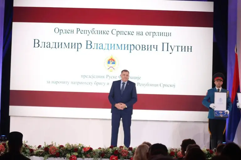 “Smiješno je Dodikovo objašnjenje zašto je Putin zaslužio orden…”