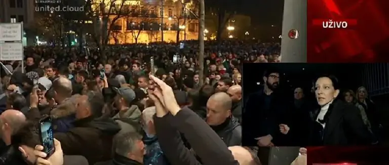 Protest koalicije Srbija protiv nasilja pred RIK-om: “Predaćemo kutije i sačekati da se izbori ponište“