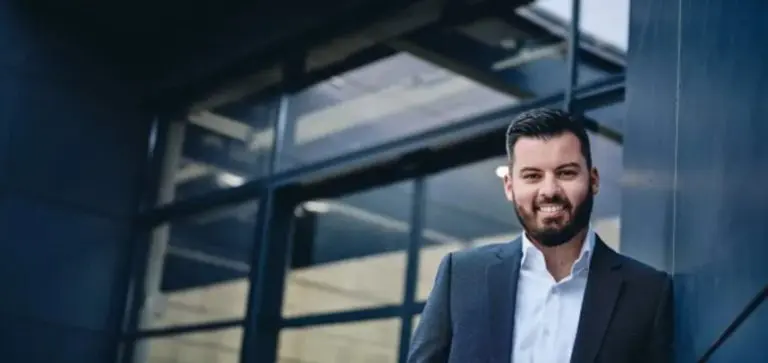 Vlasnik Bugatija opisao djetinjstvo u BiH: Rođen sam u selu bez asfalta