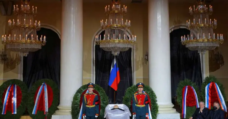 Hiljade ljudi na sahrani Mihajla Gorbačova