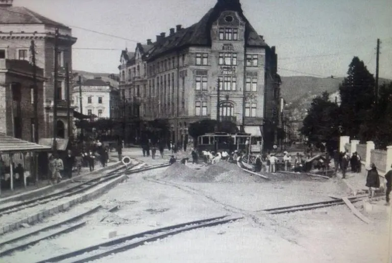 Iza čuvene zgrade u Sarajevu krije se priča o zabranjenoj ljubavi: Halid je toliko volio Mariju da je kupio dvor do njenog samo da bi je mogao gledati