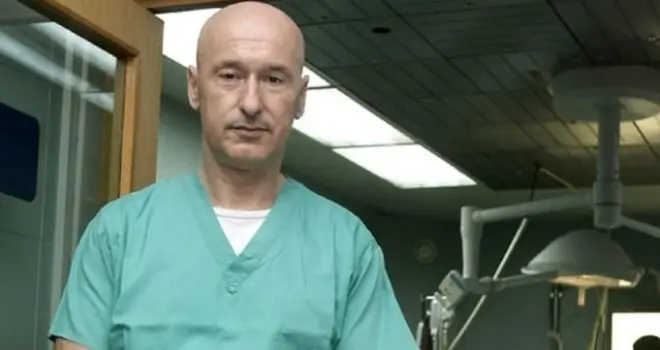 Dr Solaković pojašnjava zašto je važno svaki dan jesti jabuke: ‘Ja to činim, pomiješam ih sa cimetom i bademima…’