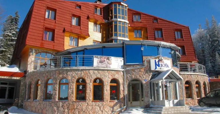 Van razuma je da svu odgovornost za propuste u organizaciji odlaska djece na Jahorinu snose roditelji