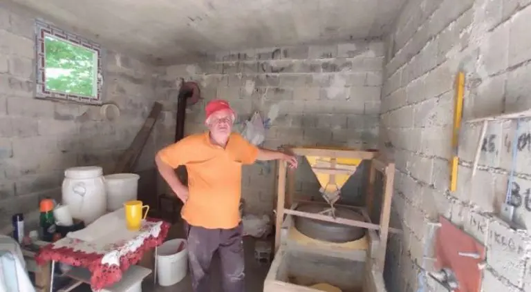 Mirko se iz Slovenije vratio u BiH i prodaje kilu brašna za…