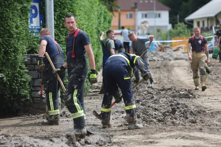 Otkrivena još jedna žrtva nevremena u Sloveniji. Muškarac pronađen mrtav u septičkoj jami