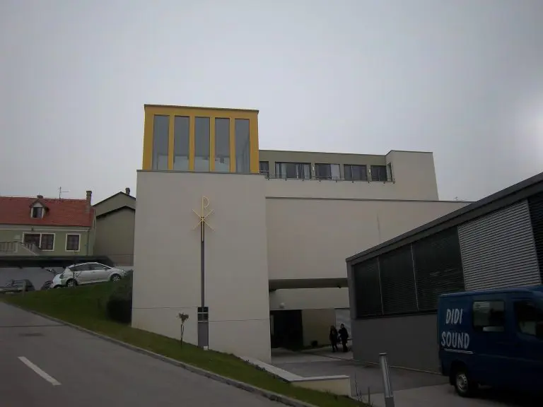 Srpska pravoslavna gimnazija u Zagrebu jedna od najuspješnijih škola u Hrvatskoj. Evo kako rade s djecom