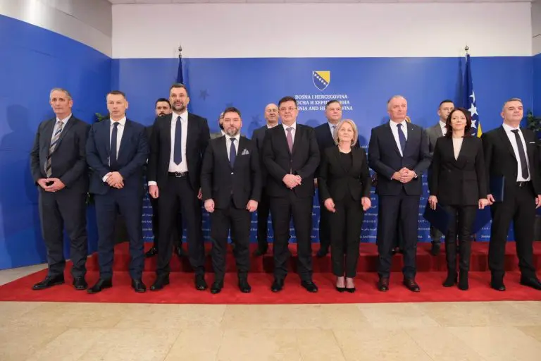 Novi Savjet ministra BiH donosi promjene: Za ministre, njihovu porodicu, kumove, prijatelje…