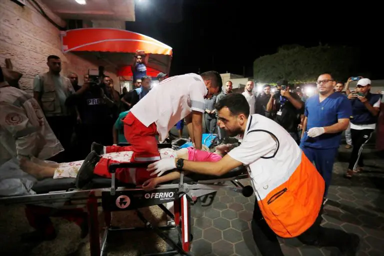 Izraelski snajperisti gađaju raseljene Palestince u bolnici u Gazi