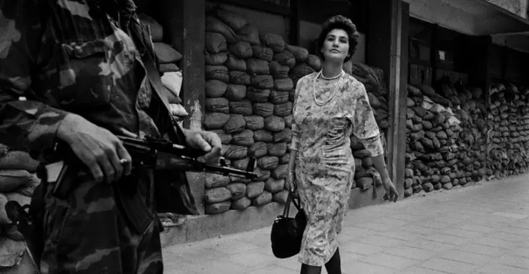 DOSJE: 30 GODINA POSLIJE Ostajem, da bolu prkosim