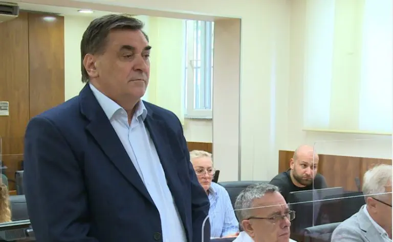 SUĐENJE OBRENU PETROVIĆU: Podnesena krivična prijava protiv sudija i tužioca i zatražen prekid sudskog postupka