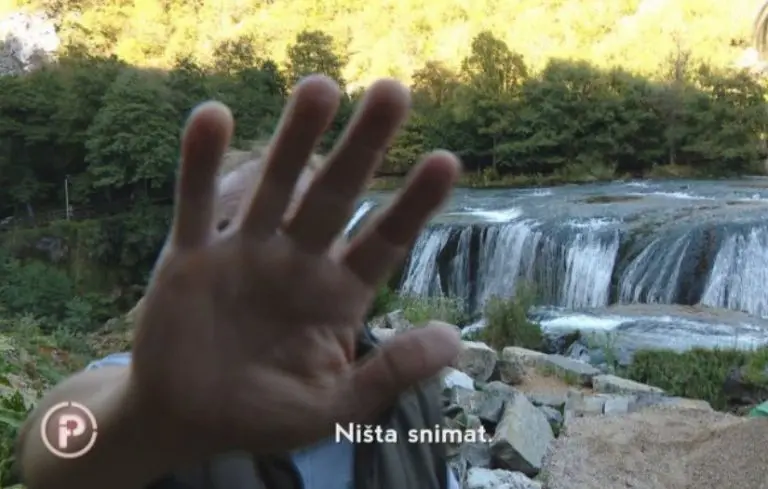 Godinama naplaćuje ulaz u nacionalni park koji ne postoji. Otjerao je i novinare