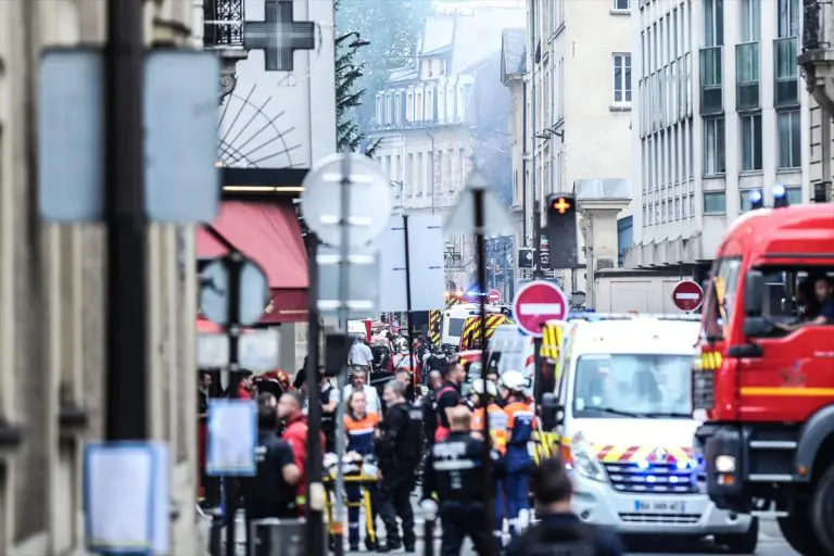 U snažnoj eksploziji u Parizu povrijeđeno najmanje 37 osoba