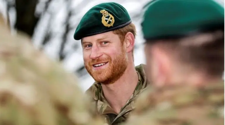 Miljenko Jergović: Princ Harry i nevolje muškosti, ili tko je engleskom kraljeviću dovodio ljude pred pušku