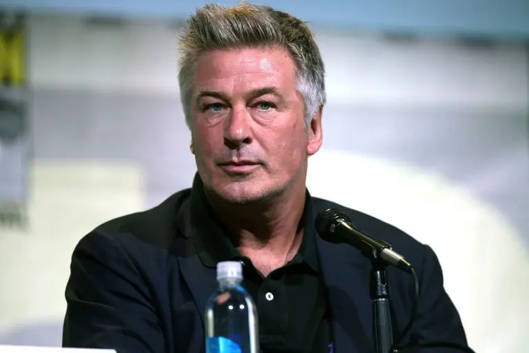 Alec Baldwin osuđen na šest mjeseci uslovno zbog hica na snimanju filma