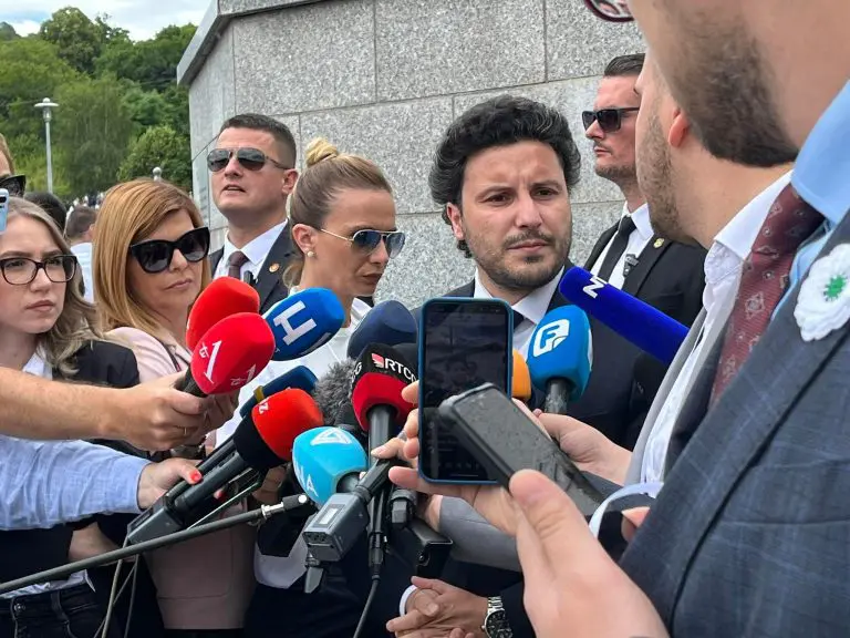 Dritan Abazović se izvinio majkama Srebrenice