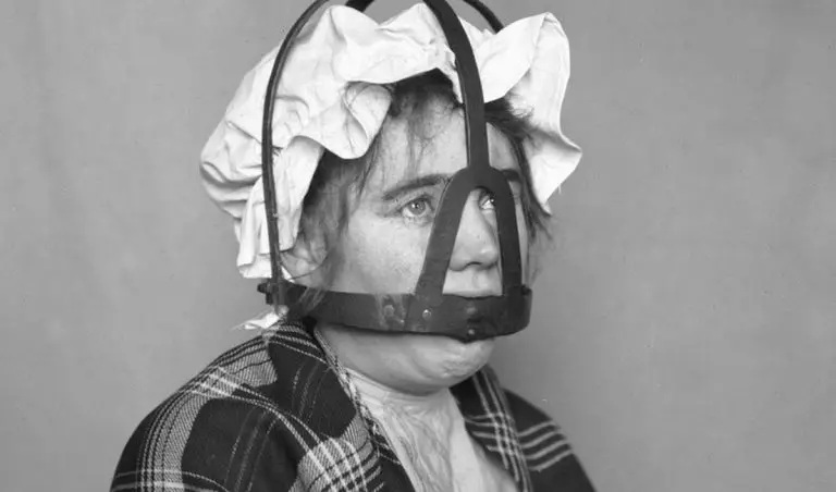 Ovako su muškarci kažnjavali žene koje mnogo pričaju: Postojao je i gori dio od gvozdene maske (FOTO)