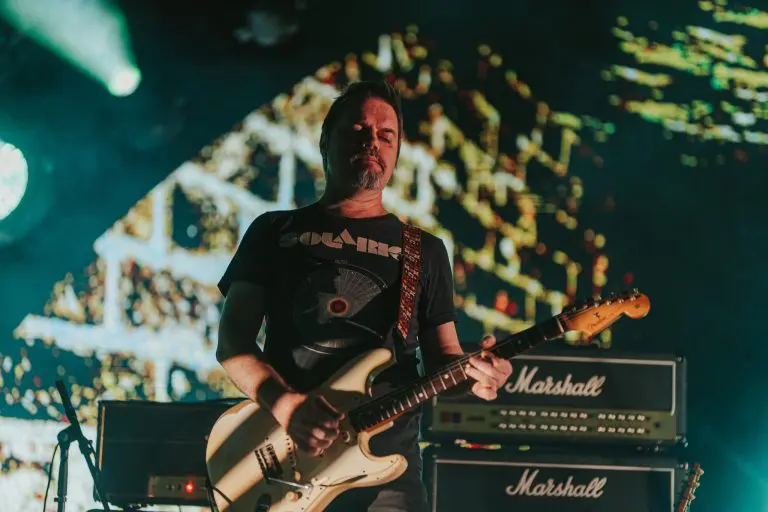 Kruno Domaćinović, gitarista Majki, za Buku: Danas ljudi muziku površno i slušaju i shvaćaju