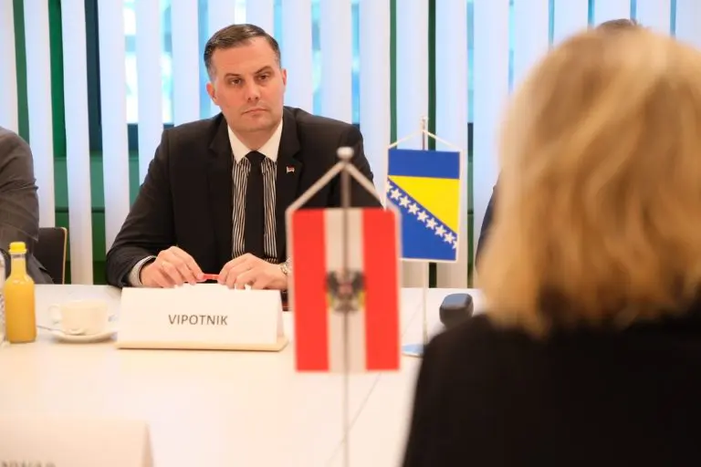 Vipotnik: Imamo podršku Austrije u naporima da spriječimo izgradnju odlagališta na Trgovskoj gori