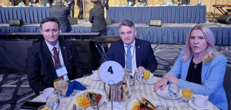 Ništa novo: Tokom posjete SAD-u “posvađali” se članovi Predsjedništva BiH