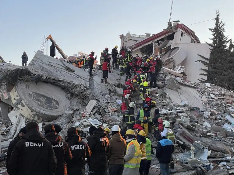 Koliko čovjek može da izdrži ako se nađe ispod ruševina i zašto su ključna prva 72 časa?