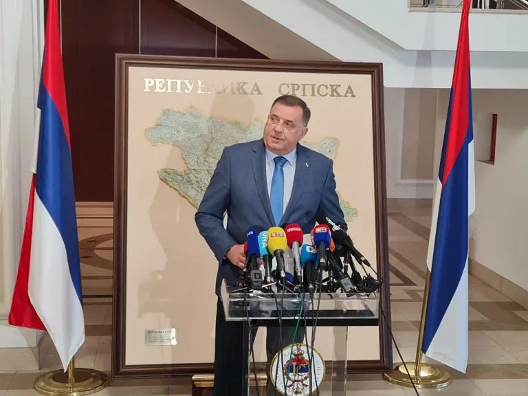 Dodik: EUFOR ovdje paradira. To rade u dogovoru sa muslimanima