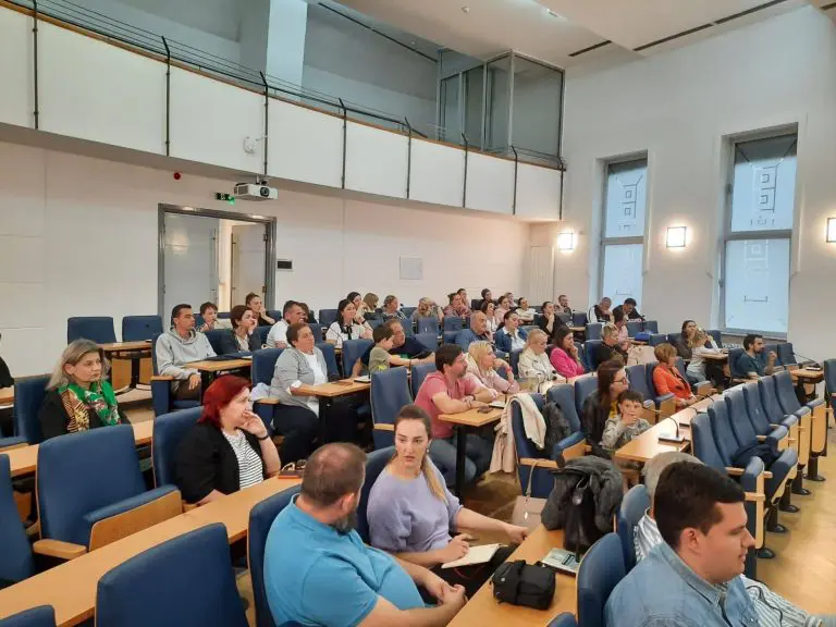 Vlada KS još nije dala novac za djecu s teškoćama, raspust će provesti u četiri zida