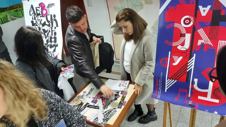 Ovogodišnja kampanja „Čitajmo zajedno“ posvećena je promociji ćirilice