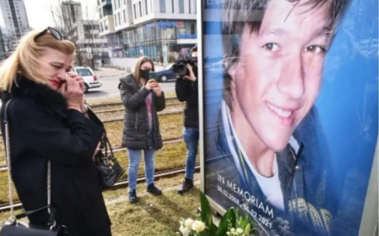 Godišnjica ubistva Denisa Mrnjavca: mučki ubijen u punom tramvaju, niko mu nije priskočio u pomoć