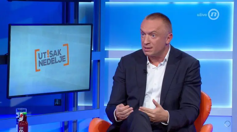 „Ljudi, doći će po vas“: Govor profesora Pajtića iz Utiska nedelje posle kog nemate izgovor da ne izađete na izbore