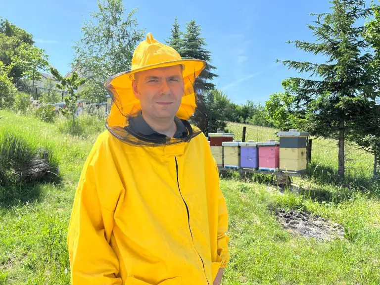 Admir Hodžić, agro specijalist: Ako pčele izumru u samo jednom regionu, cijeli svijet je u problemu