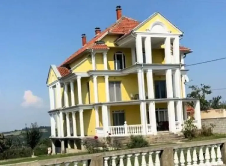 Gastarbajtersko carstvo i selo u kojem nema kapije ispod 20.000 eura, a kuće prazne i po 11 mjeseci godišnje