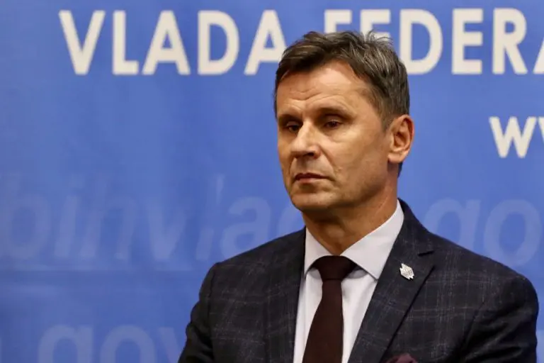 Novalić: Nismo za to da sufinansiramo cijenu hljeba i goriva, to nije teško kupiti bilo kome