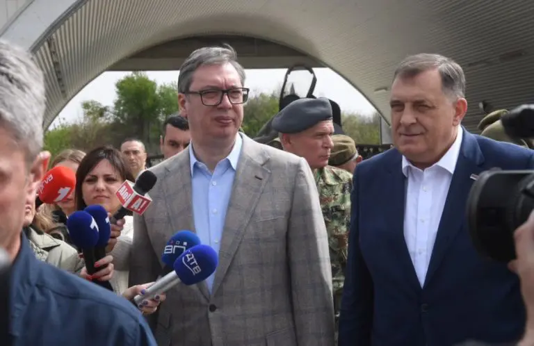“Nije zbog ljudskosti, već zbog političkih posljedica”: Vučić i Dodik komentarisali rezoluciju o Srebrenici