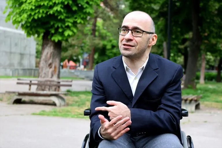 Doktor pravnih nauka Filip Mirić poslije masovnih ubistava u Srbiji: Potrebne su sistemske promjene