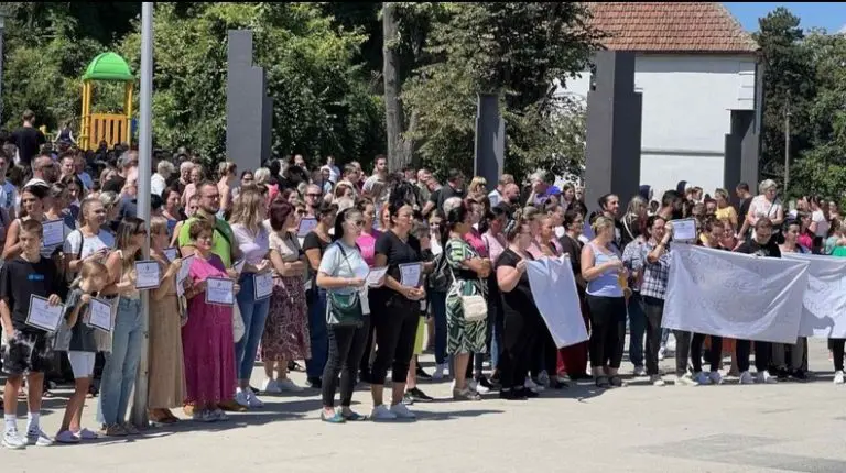 Stotine građana Gradačca na ulicama zbog monstruoznih ubistava