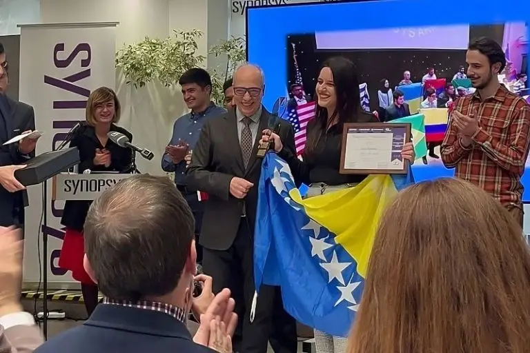 Studenti iz Banjaluke osvojili medalje na olimpijadi mikroelektronike u Armeniji