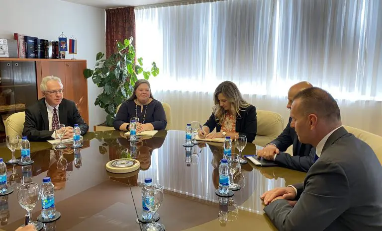 Američki ambasador se sastao sa Lukačem i Kostreševićem